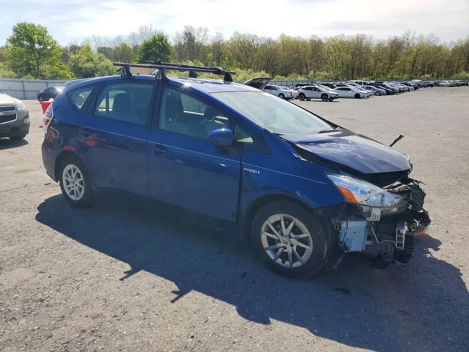 2016 TOYOTA PRIUS V THREE  