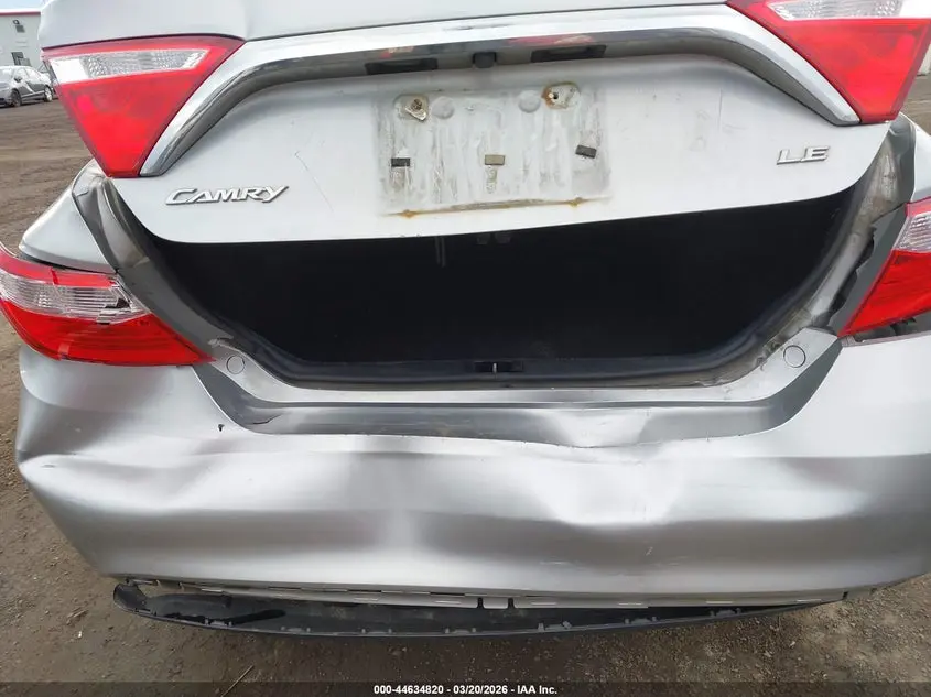 2016 TOYOTA CAMRY LE