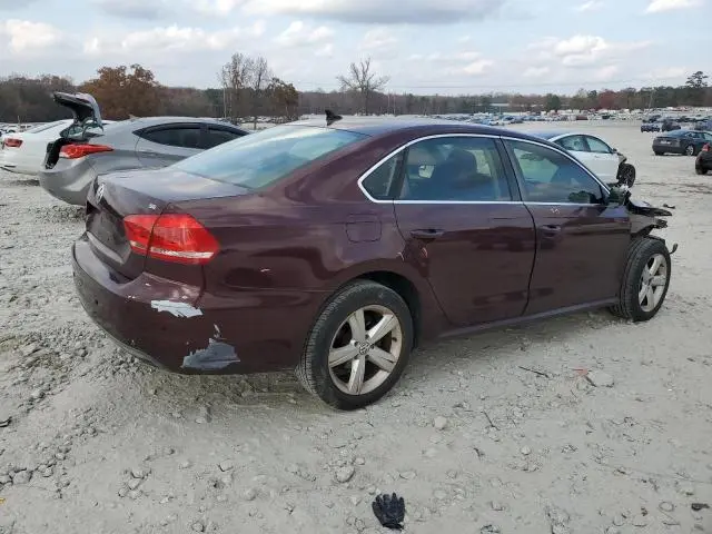 2013 VOLKSWAGEN PASSAT SE  