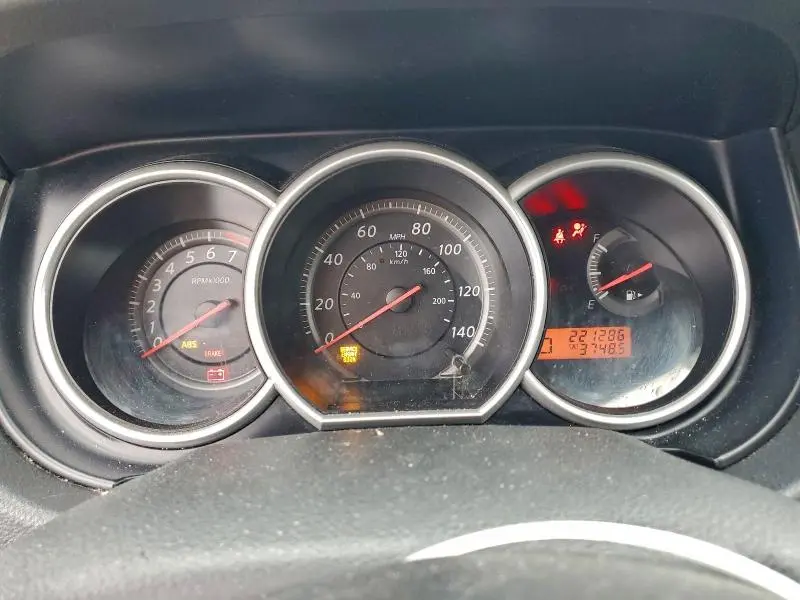 2011 NISSAN VERSA 1.8 S  