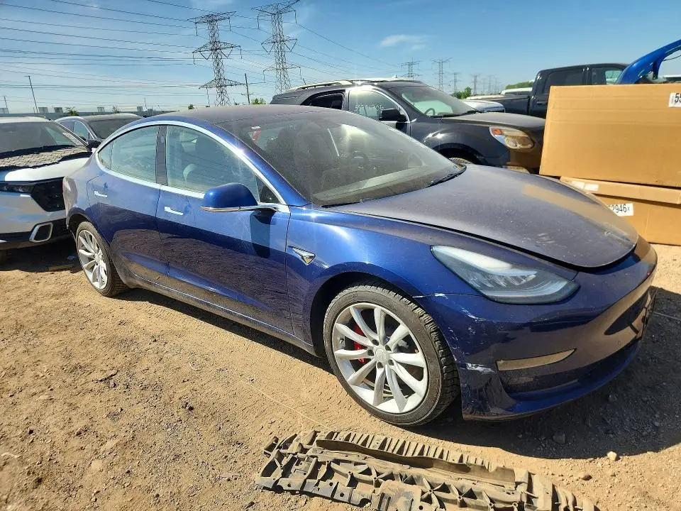 2018 TESLA MODEL 3   