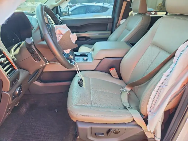 2021 FORD EXPEDITION XLT  
