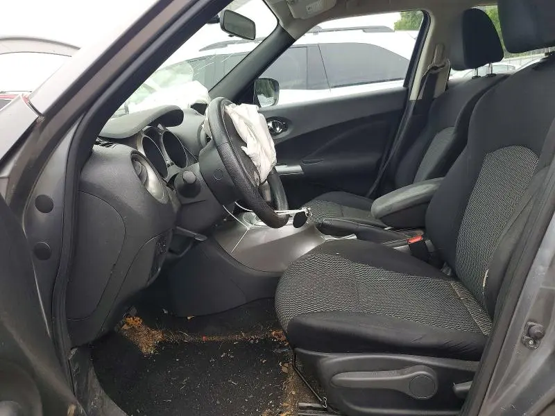 2015 NISSAN JUKE S  