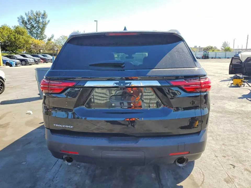 2023 CHEVROLET TRAVERSE LS  