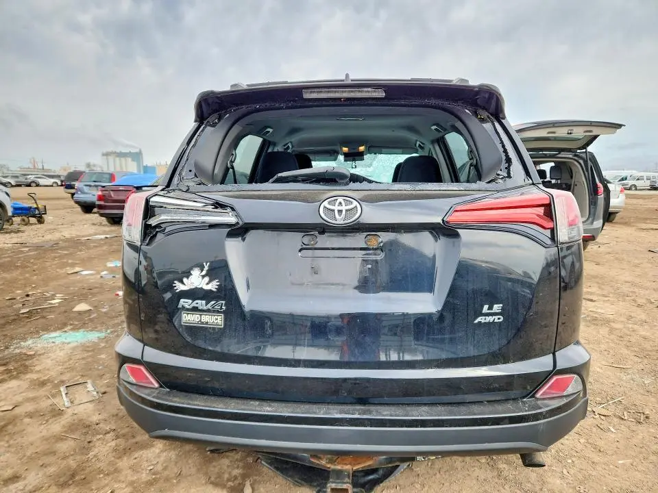 2016 TOYOTA RAV4 LE  