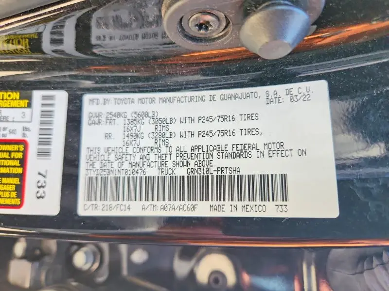 2022 TOYOTA TACOMA SR5 V6  