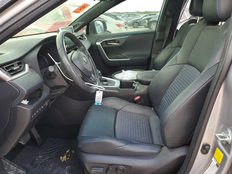 2022 TOYOTA RAV4 XSE  