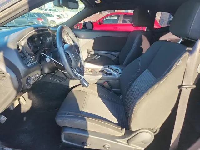 2022 DODGE CHALLENGER SXT  