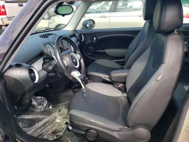 2010 MINI COOPER 