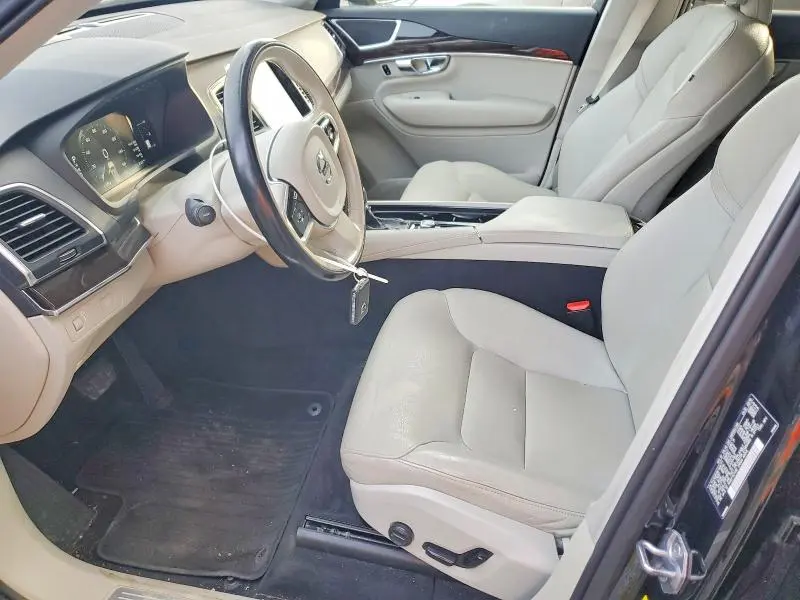 2019 VOLVO XC90 T5 MOMENTUM  