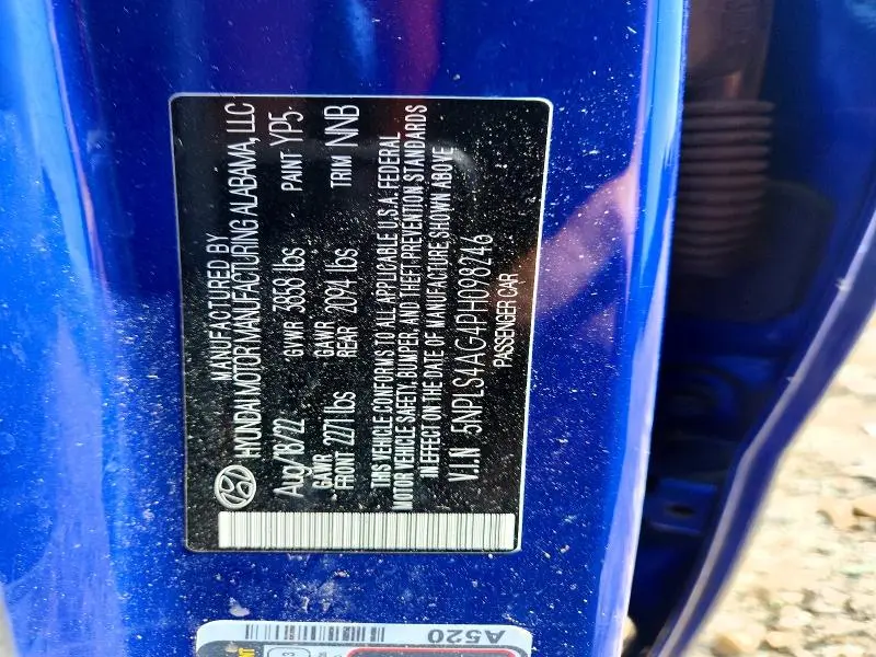 2023 HYUNDAI ELANTRA SEL  