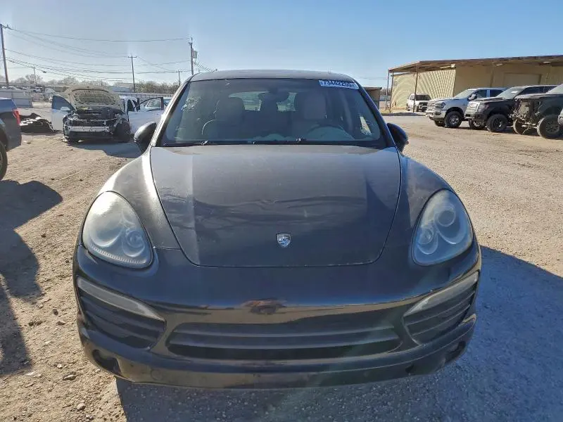 2013 PORSCHE CAYENNE   
