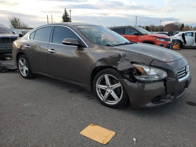 2013 NISSAN MAXIMA S  