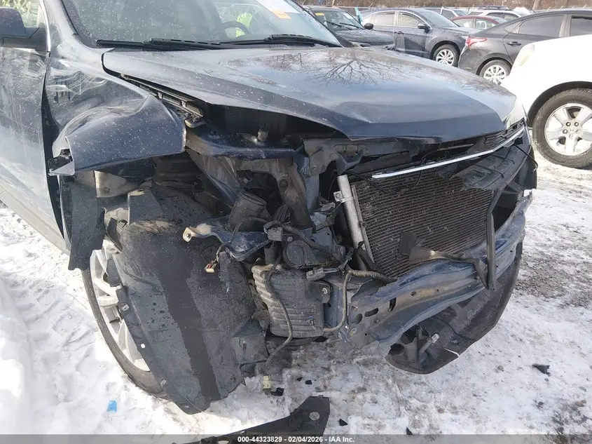 2017 CHEVROLET EQUINOX LT