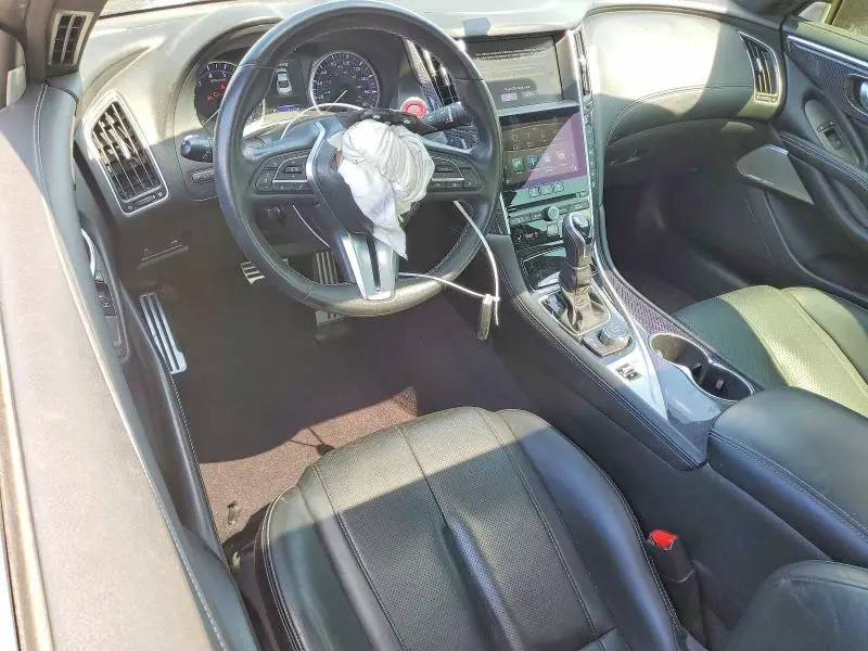2017 INFINITI Q60 RED SPORT 400  