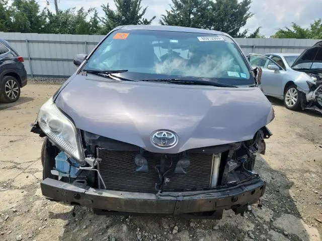 2015 TOYOTA SIENNA XLE  