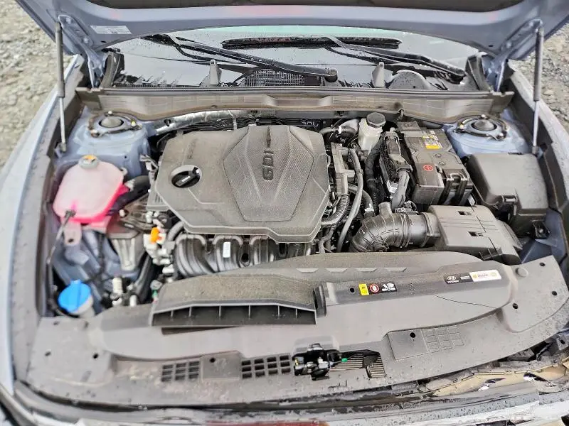 2025 HYUNDAI SONATA SE  
