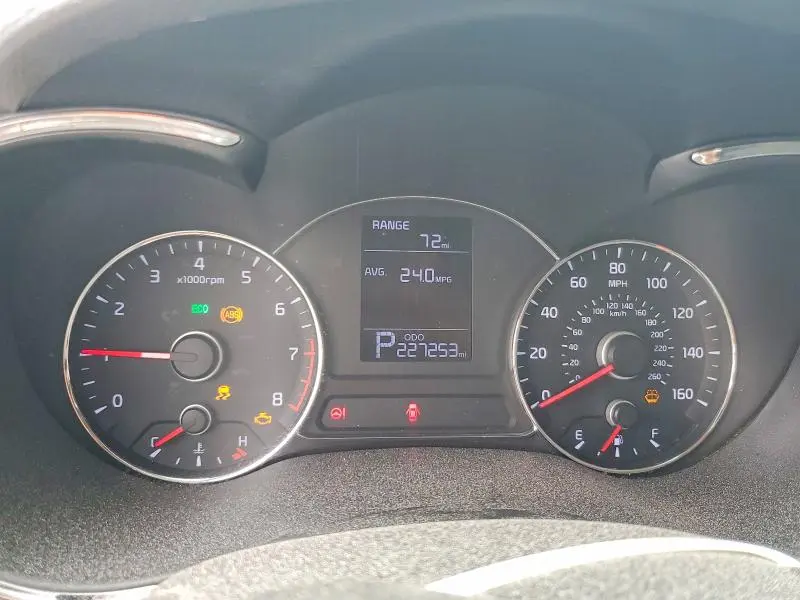 2016 KIA FORTE LX  