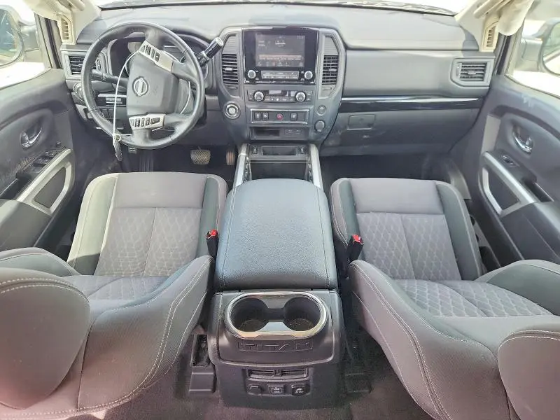2023 NISSAN TITAN SV  