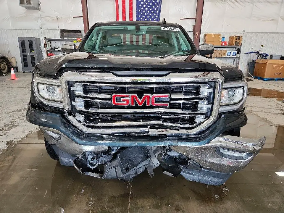 2018 GMC SIERRA K1500 SLT  
