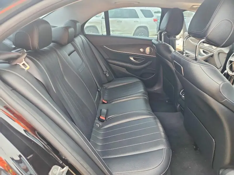 2018 MERCEDES-BENZ E 300  