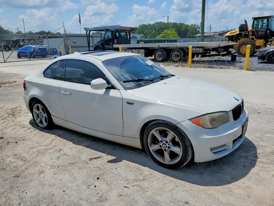 2011 BMW 128 I  