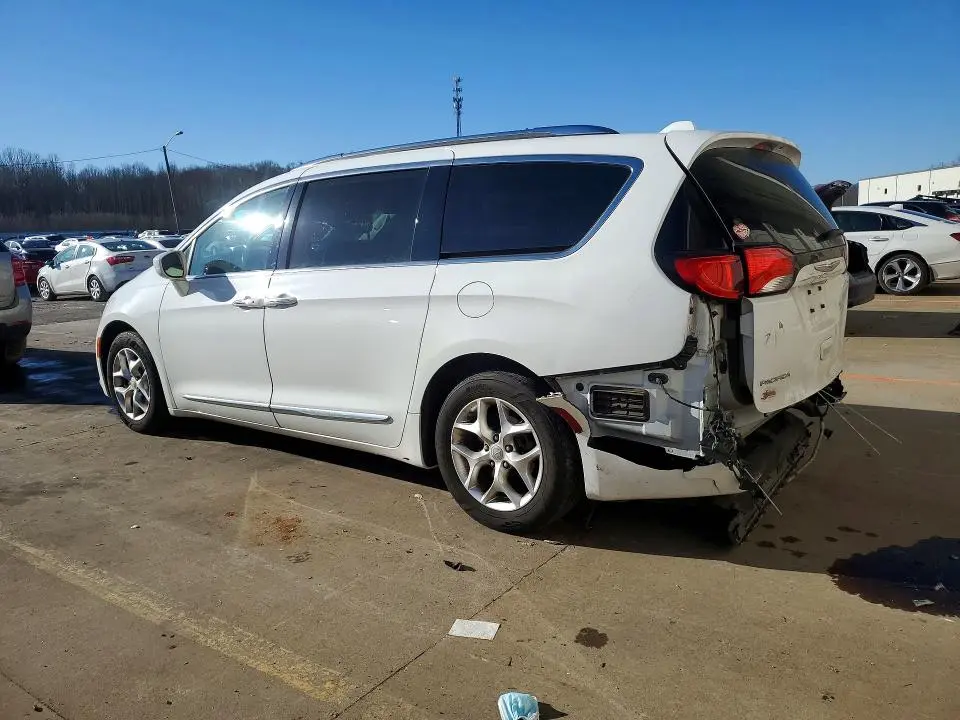 2020 CHRYSLER PACIFICA TOURING L  