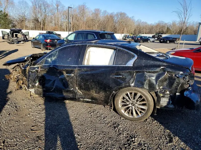 2022 INFINITI Q50 LUXE  