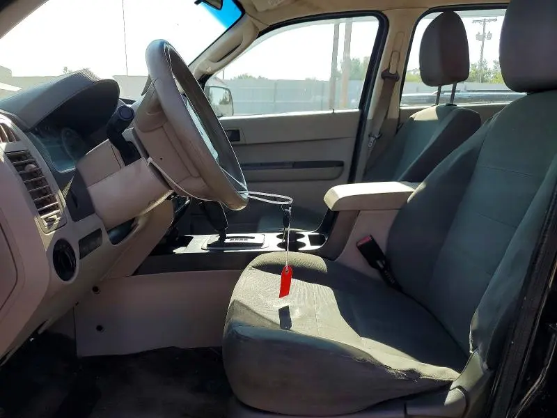 2011 FORD ESCAPE XLS  