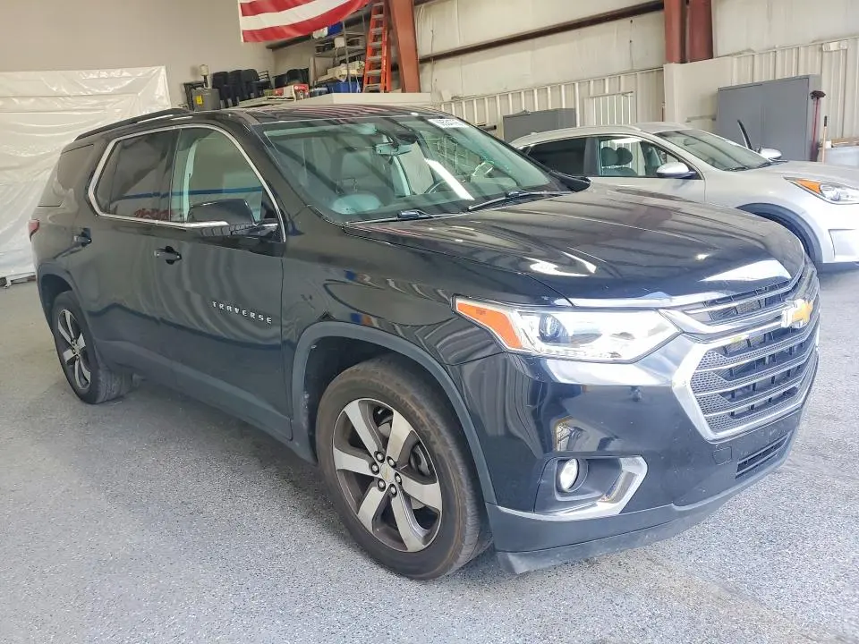 2020 CHEVROLET TRAVERSE LT  