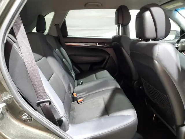 2011 KIA SORENTO BASE  