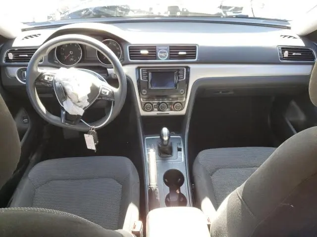 2016 VOLKSWAGEN PASSAT S  
