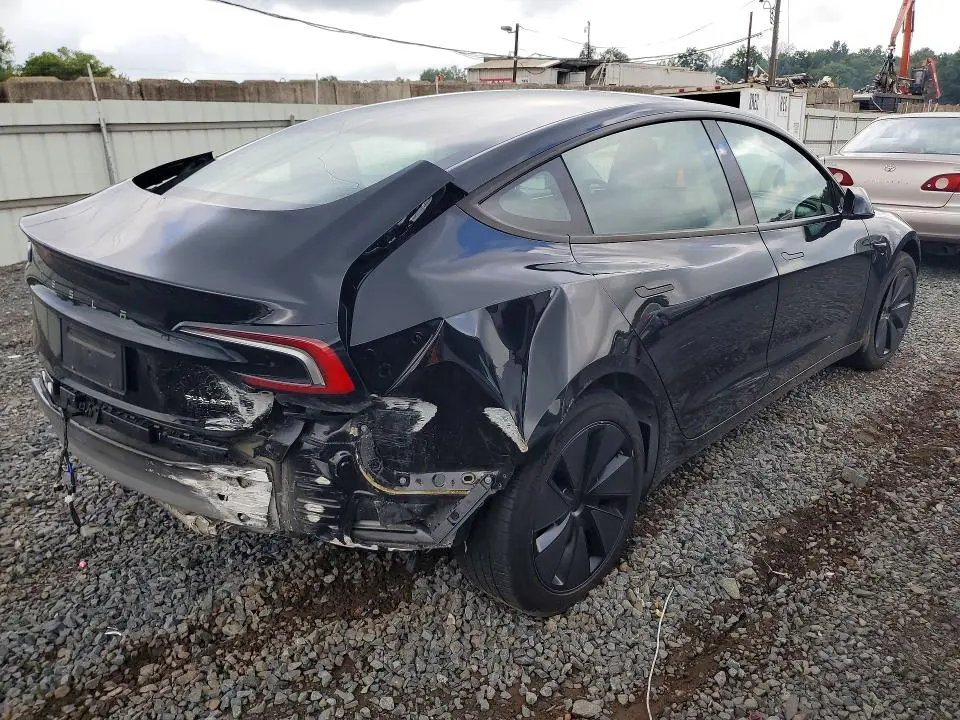 2025 TESLA MODEL 3   