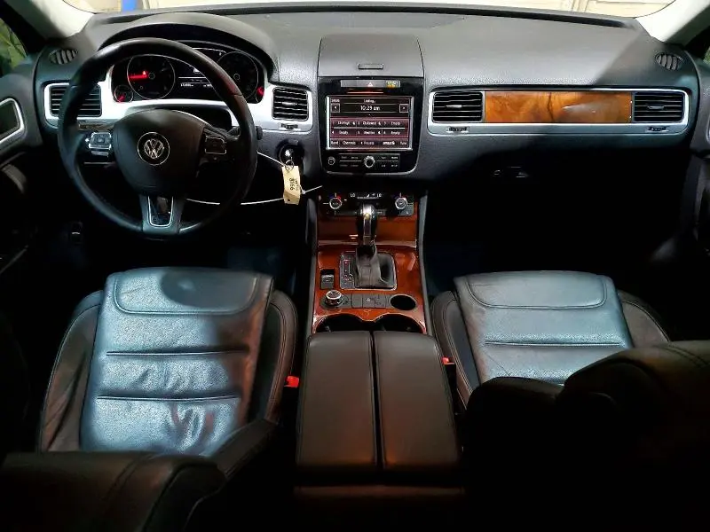 2013 VOLKSWAGEN TOUAREG V6 TDI  