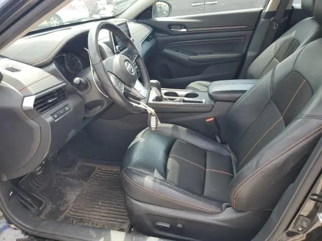 2022 NISSAN ALTIMA SR  