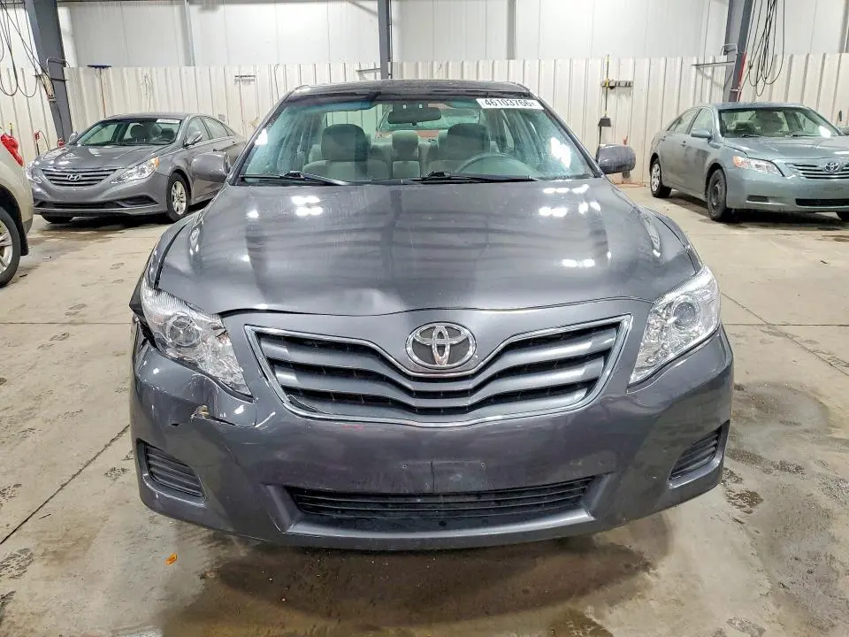 2011 TOYOTA CAMRY LE  