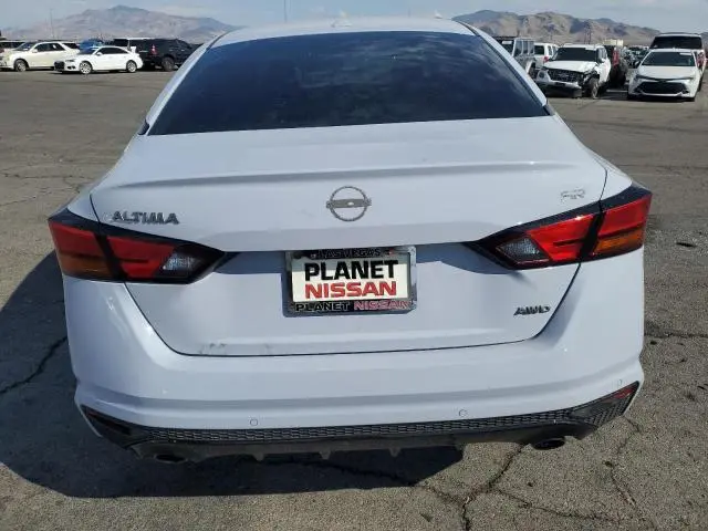2024 NISSAN ALTIMA SR  