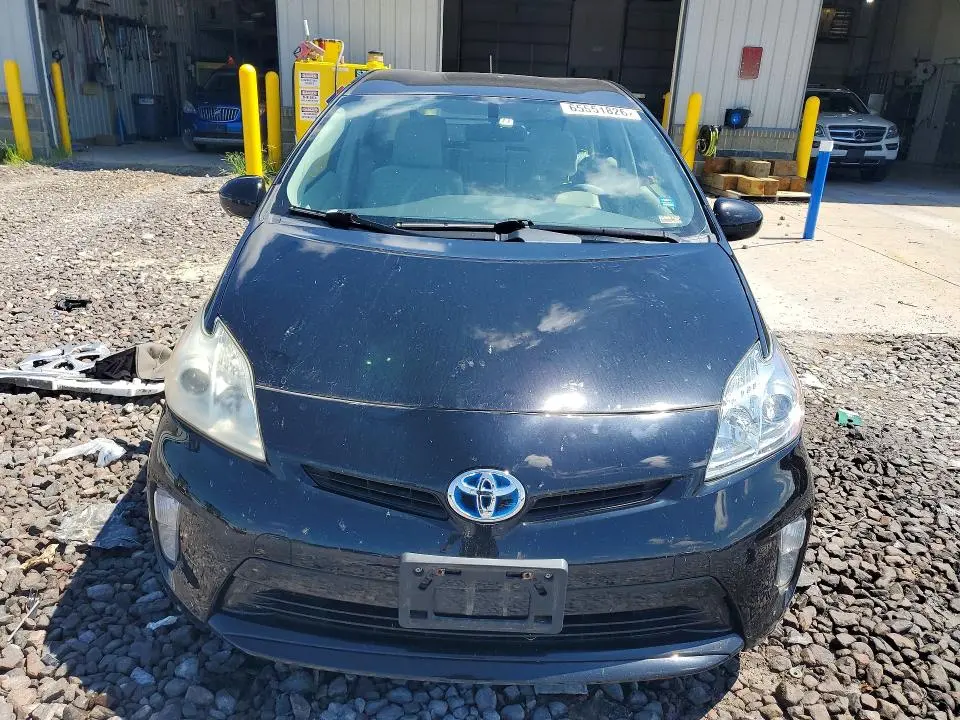 2013 TOYOTA PRIUS TWO  