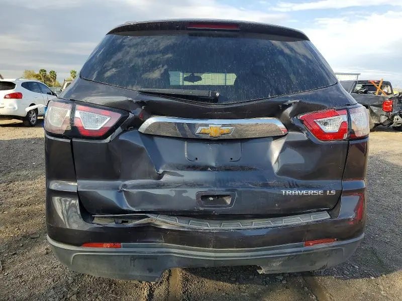 2013 CHEVROLET TRAVERSE LS  