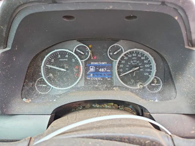 2017 TOYOTA TUNDRA SR5  