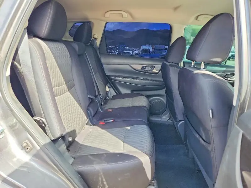 2019 NISSAN ROGUE S  