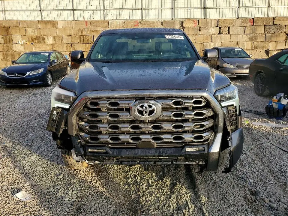 2025 TOYOTA TUNDRA CREWMAX PLATINUM  