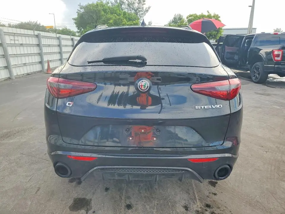 2022 ALFA ROMEO STELVIO TI  