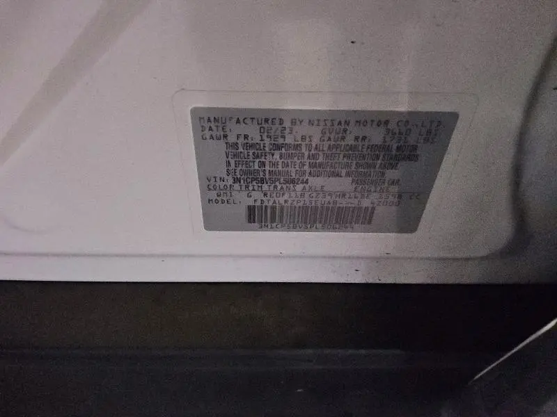 2023 NISSAN KICKS S  