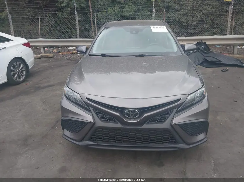 2023 TOYOTA CAMRY SE AWD