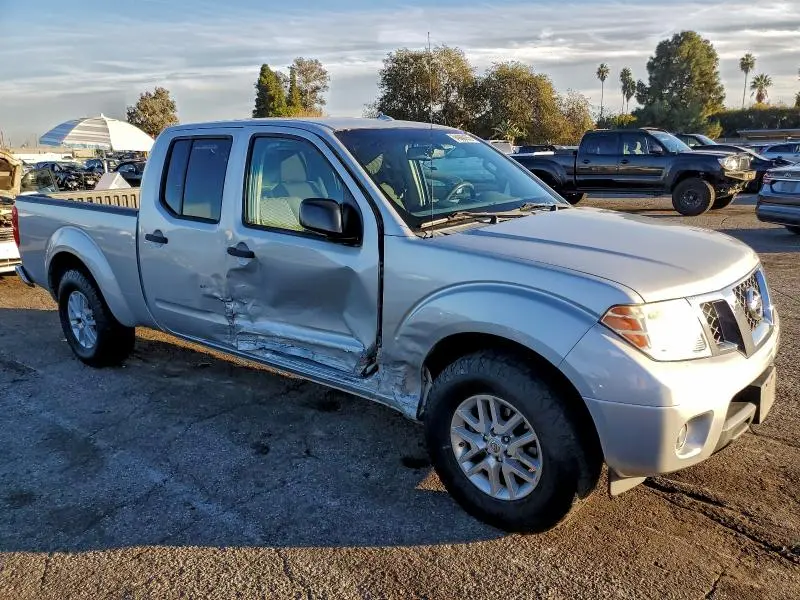 2016 NISSAN FRONTIER SV  