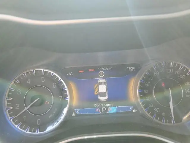2015 CHRYSLER 200 C  
