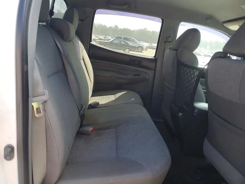 2013 TOYOTA TACOMA V6  