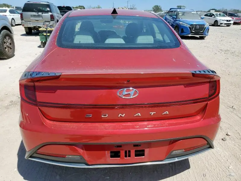 2021 HYUNDAI SONATA SE  