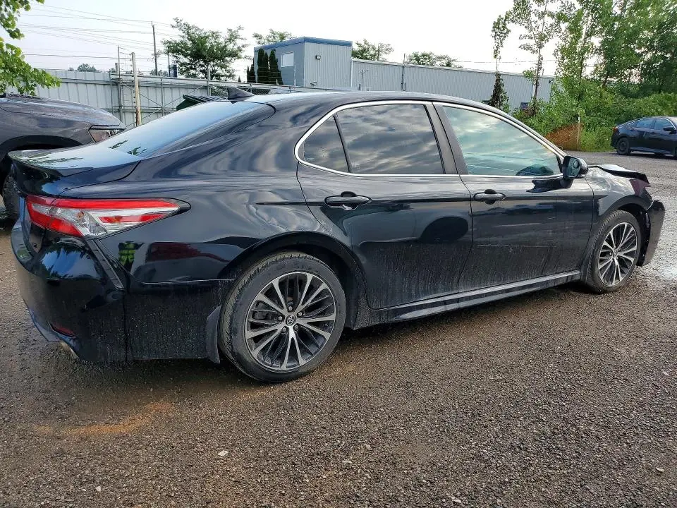 2019 TOYOTA CAMRY   